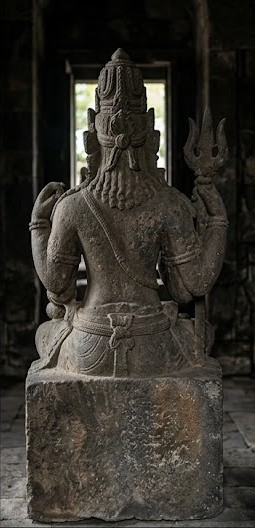Belakang